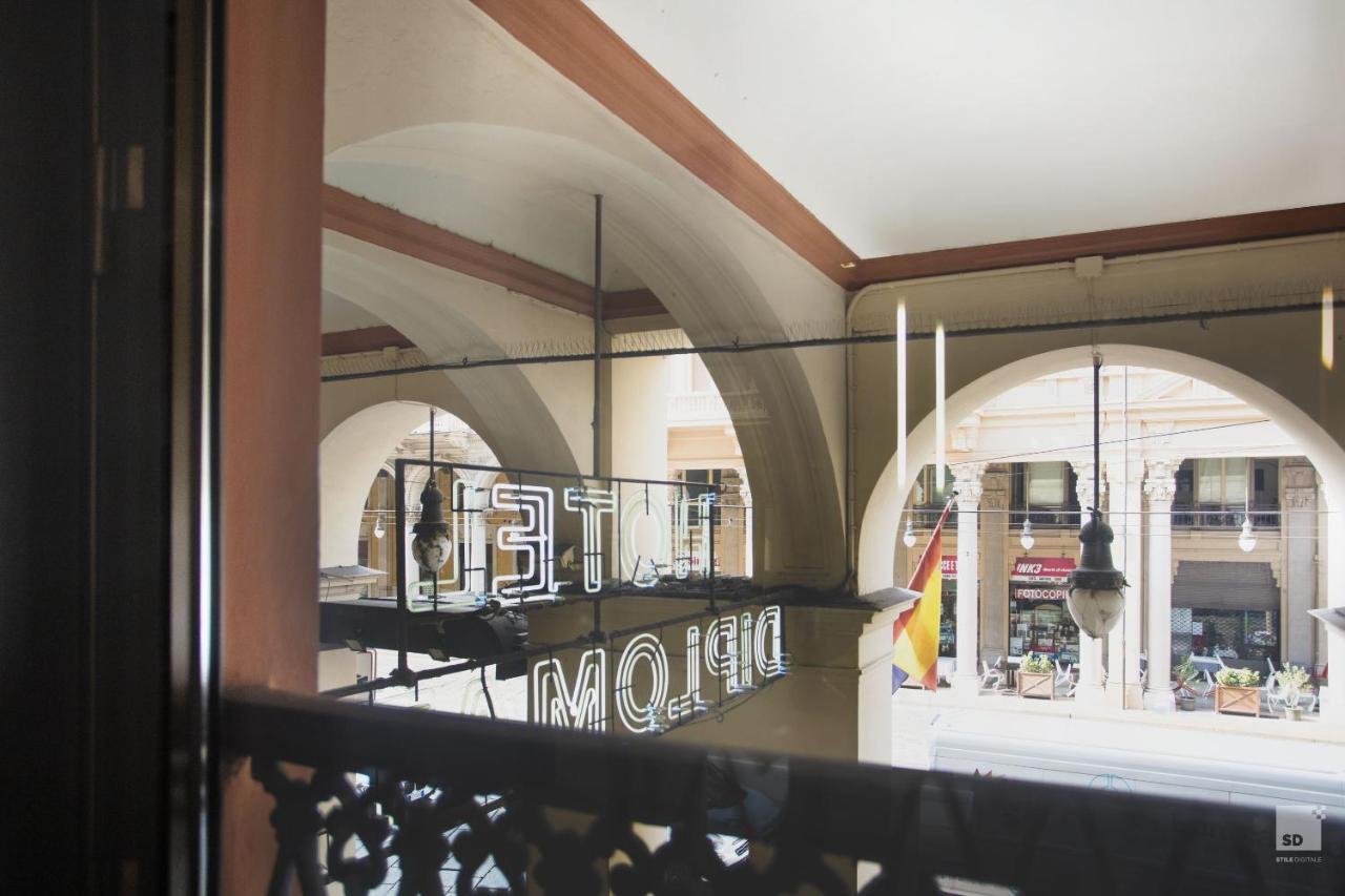 Diplomatic Hotel