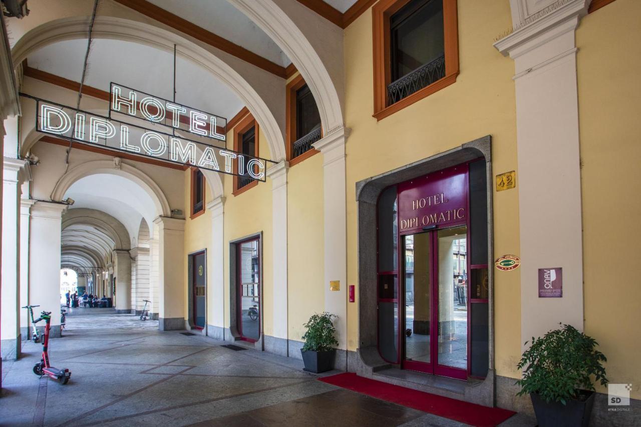 Diplomatic Hotel